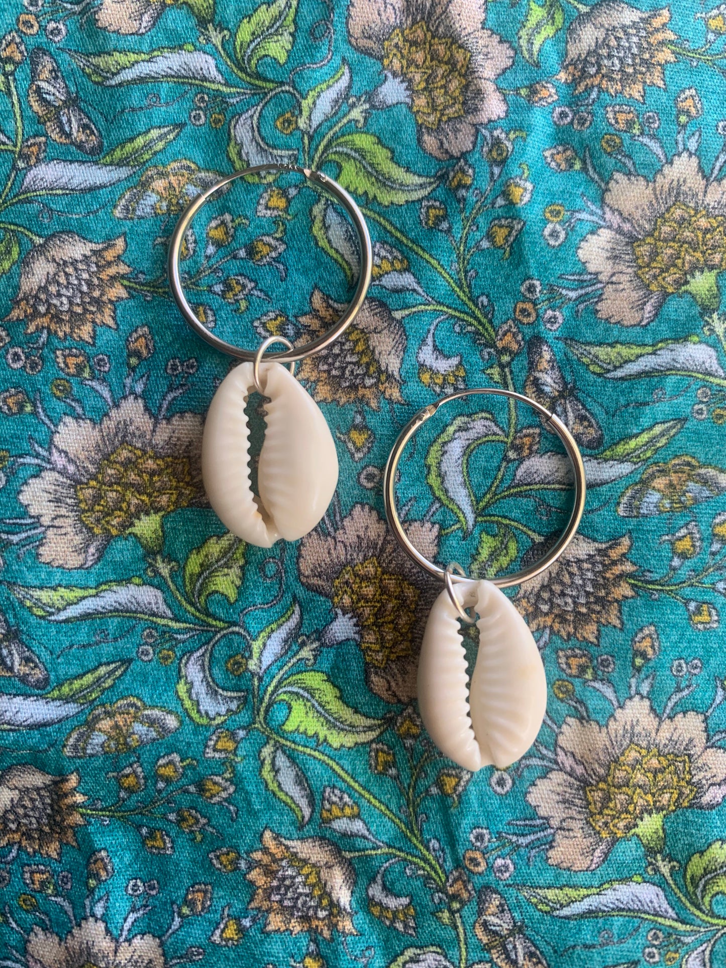 Surfer Girl Hoops